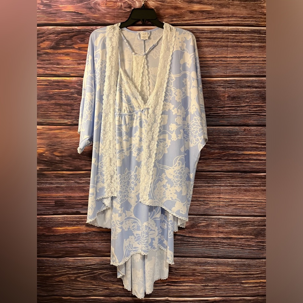 Night gown with matching robe